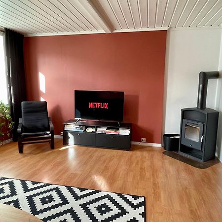 Sentral Og Fargerik Bygardsleilighet Halden Kültér fotó