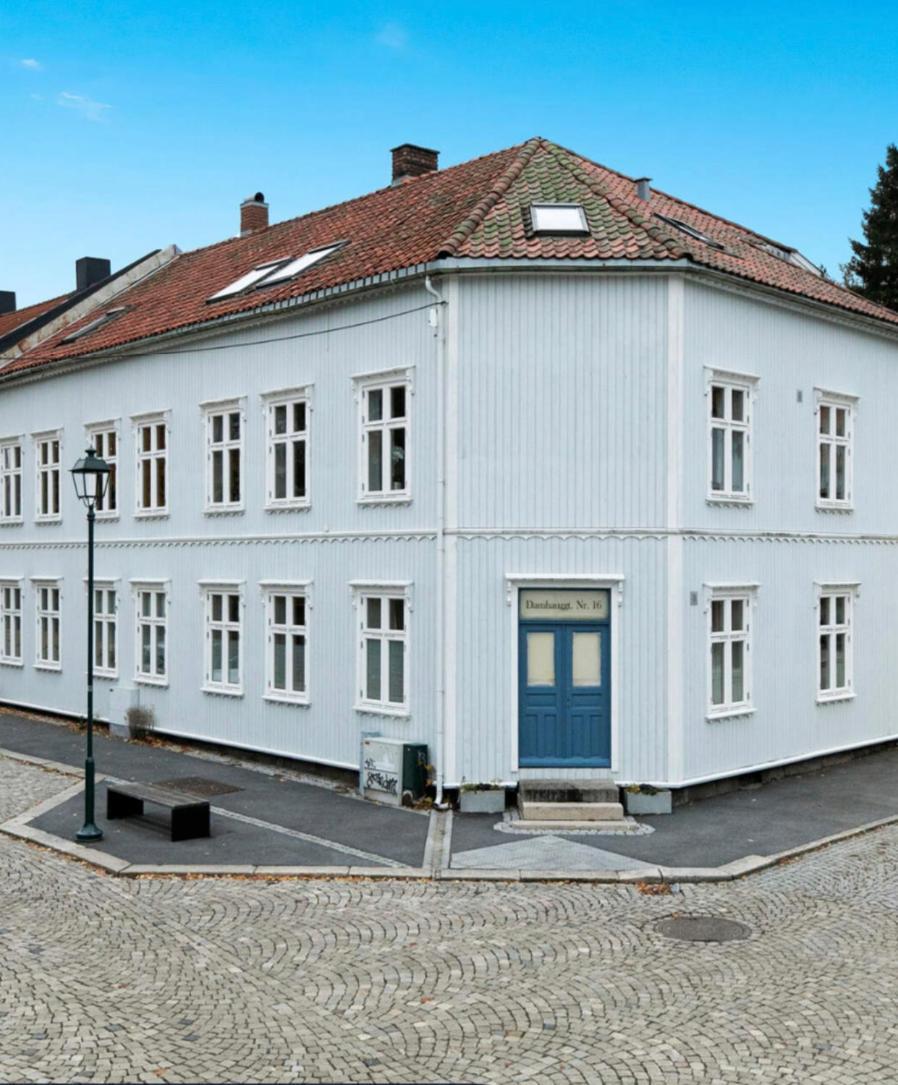 Sentral Og Fargerik Bygardsleilighet Halden Kültér fotó
